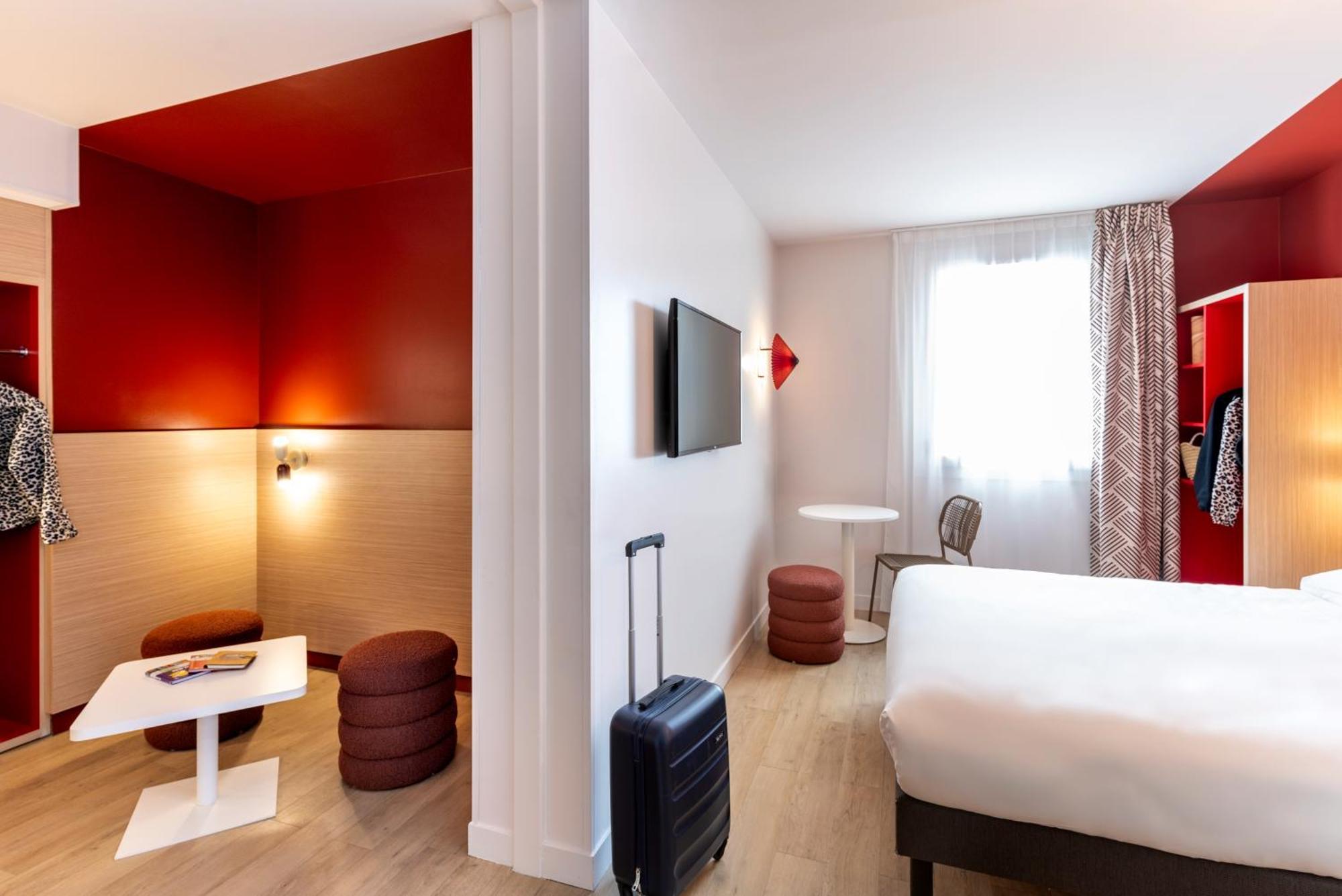 Ibis Styles Prevessin Geneve Aeroport Hotel Exterior photo