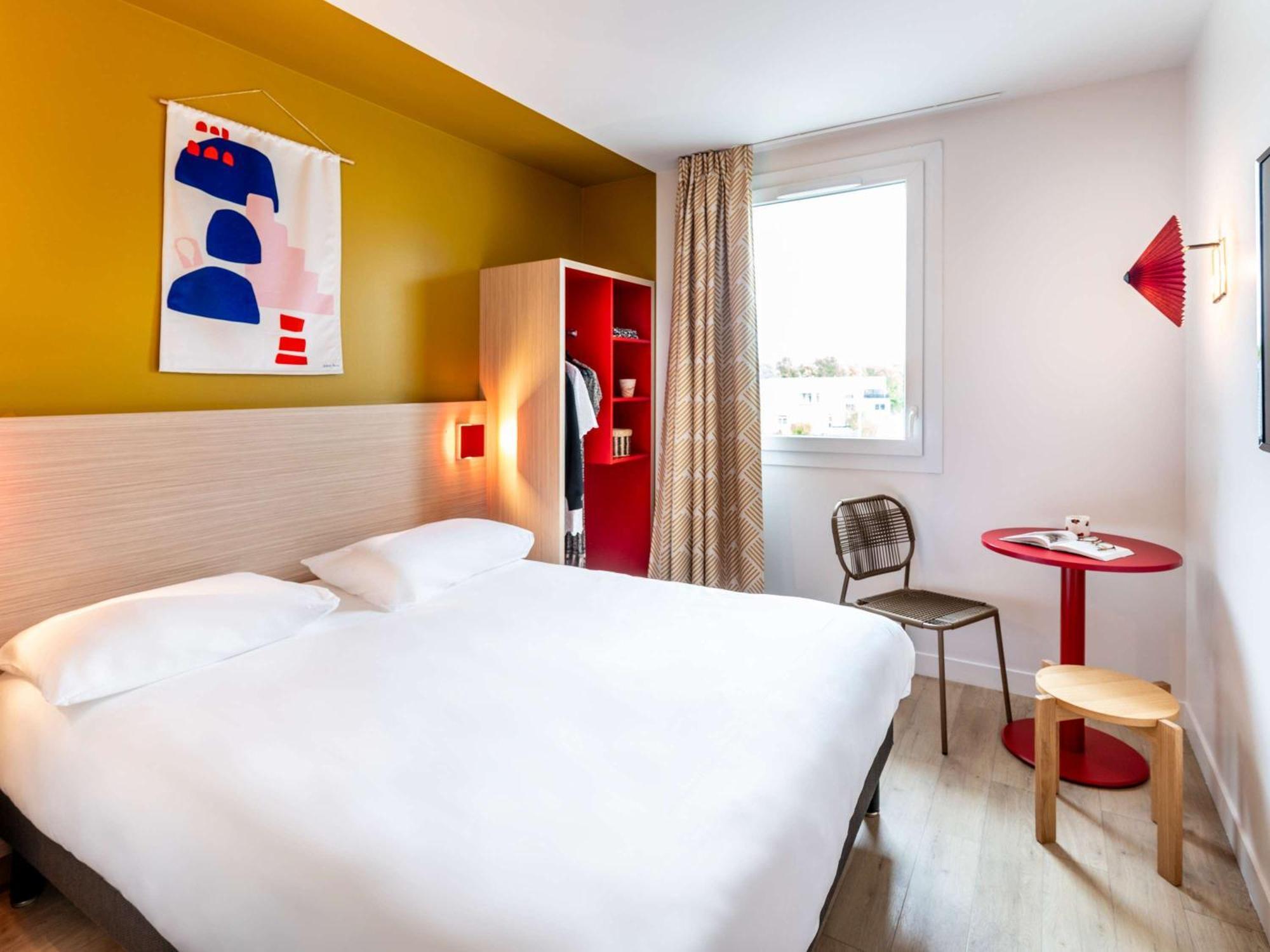 Ibis Styles Prevessin Geneve Aeroport Hotel Exterior photo