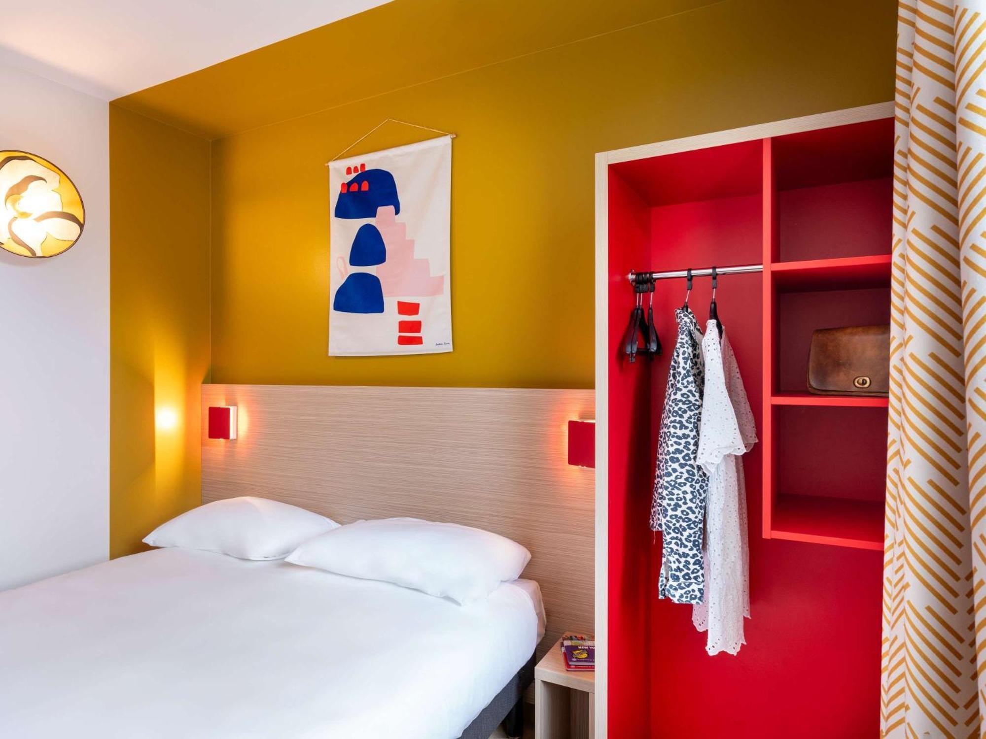 Ibis Styles Prevessin Geneve Aeroport Hotel Exterior photo