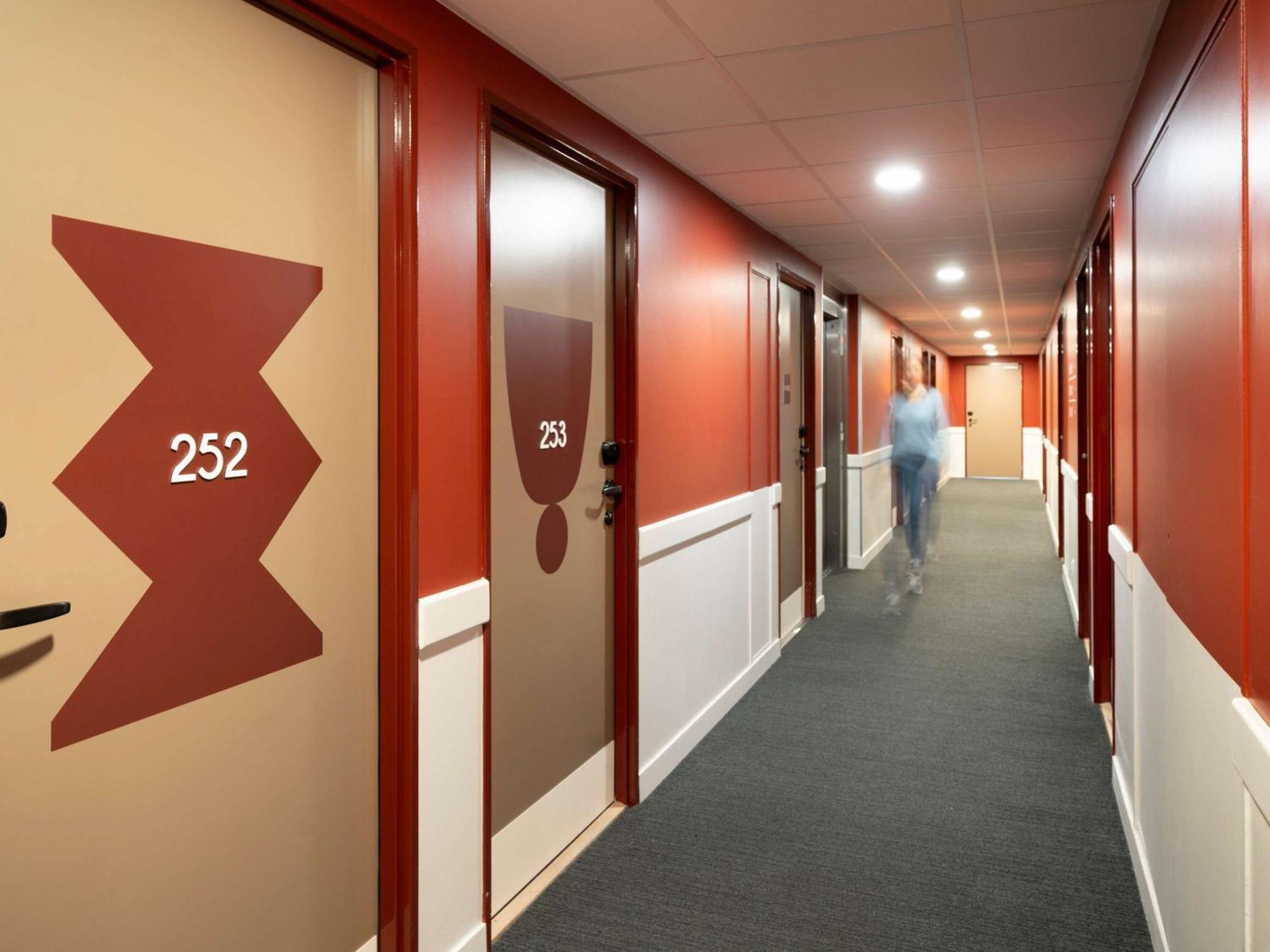 Ibis Styles Prevessin Geneve Aeroport Hotel Exterior photo